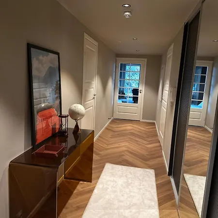 Apartment With A View *